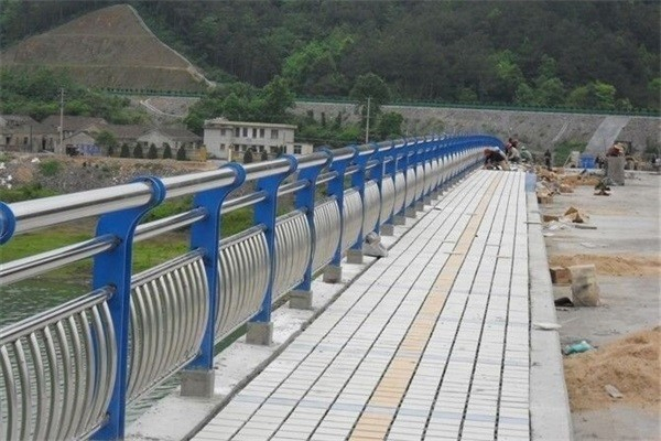 杨浦不锈钢桥梁灯光护栏